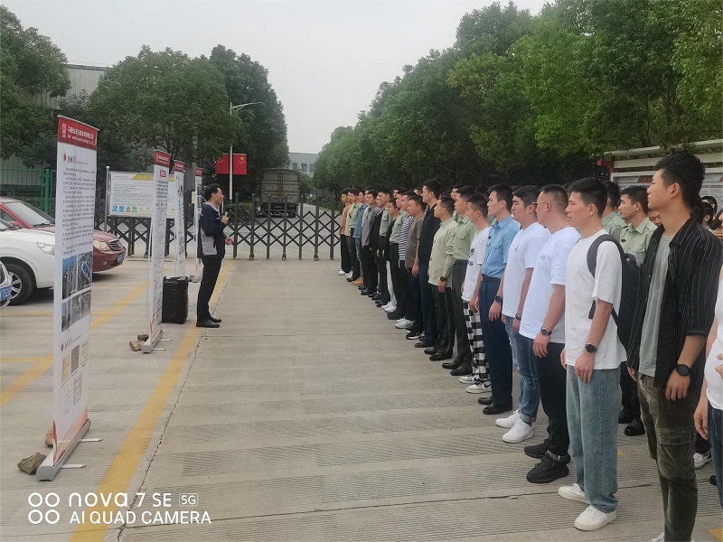 組織退役軍人到我司參觀(guān) 為退役軍人搭建就業(yè)平臺